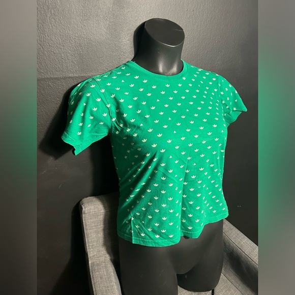 Adidas Printed Green T-Shirt with White Pattern Small - Picture 2 of 7